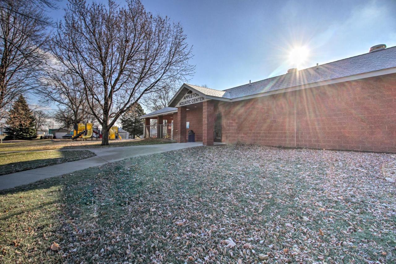 Cozy Appleton Getaway With Screened-In Porch And Yard! Exteriör bild
