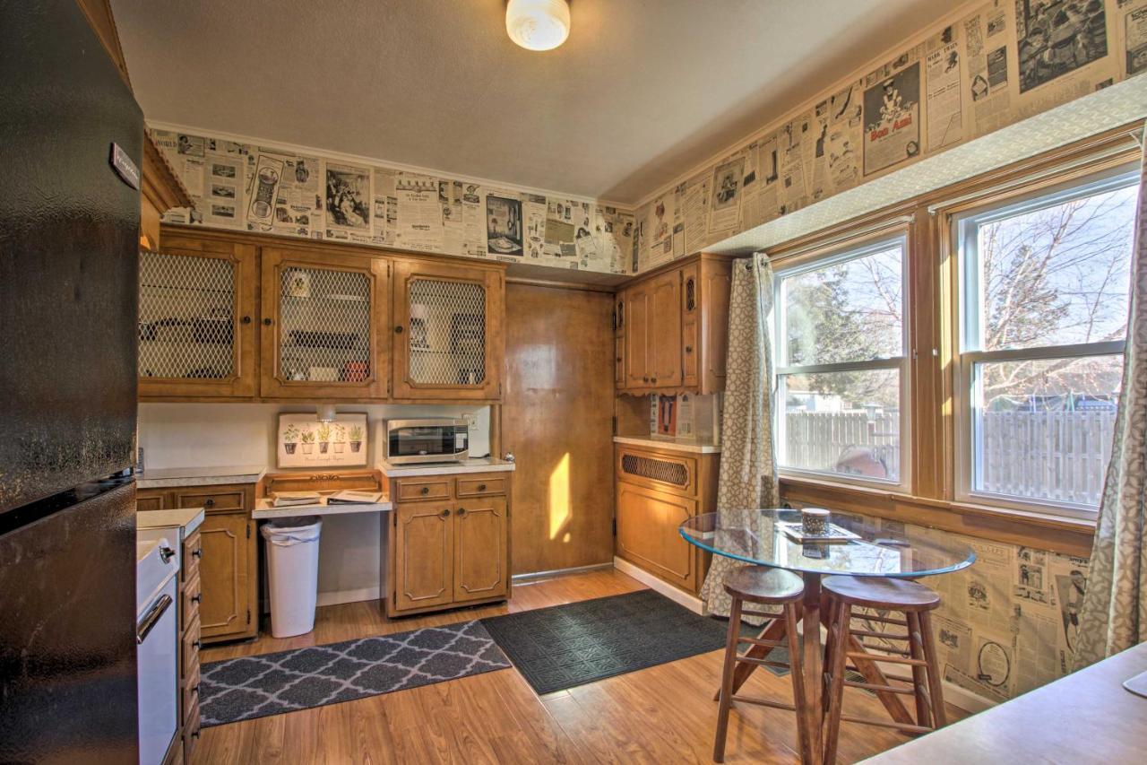 Cozy Appleton Getaway With Screened-In Porch And Yard! Exteriör bild
